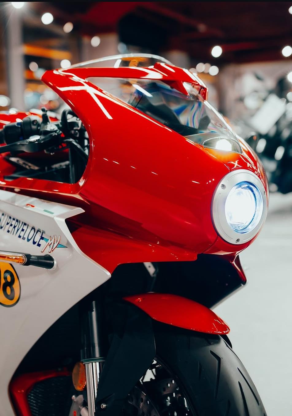 Repuestos y artículos para moto